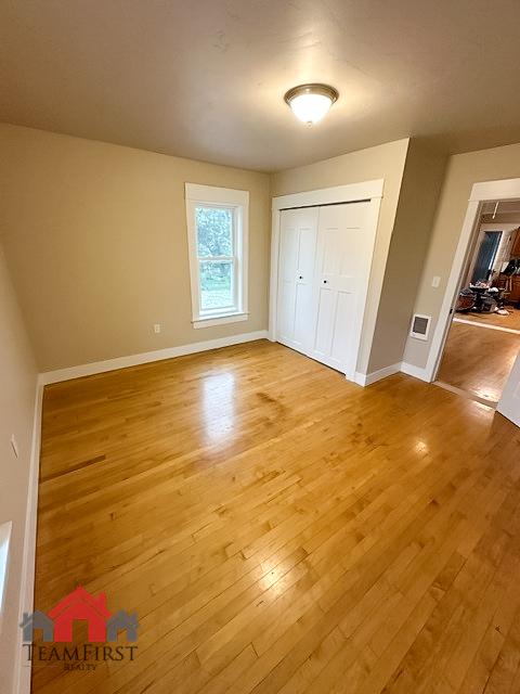 205 North Maple Street - 204